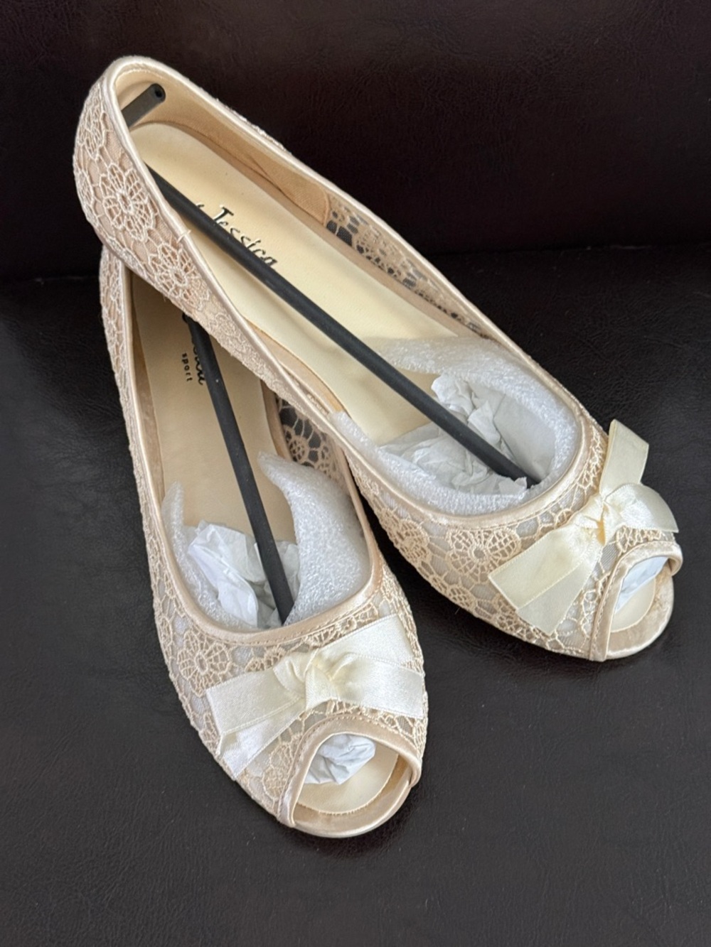 Vintage Jessica Sport Cream Lace Peep-Toe with Bow, SZ 9M NIOB